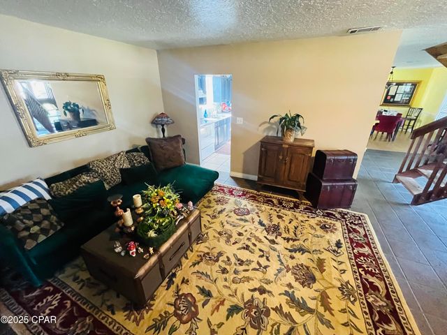 17517 NE Teresa Terrace Street, Blountstown, FL 32424