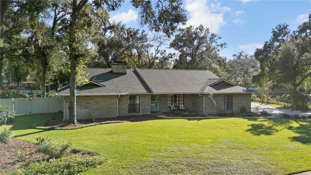 2941 CHELSEA WOODS DRIVE, Valrico, FL 33596