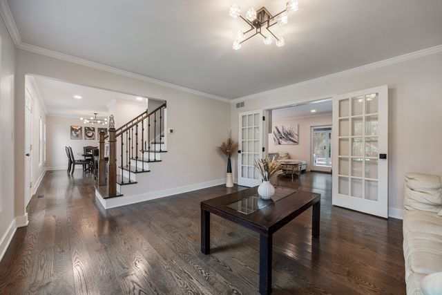 718 Raintree Drive, Naperville, IL 60540