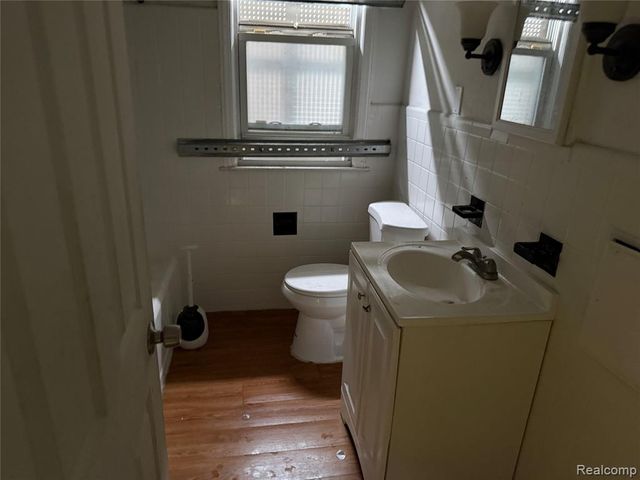 9289 Bedford Street, Detroit, MI 48224