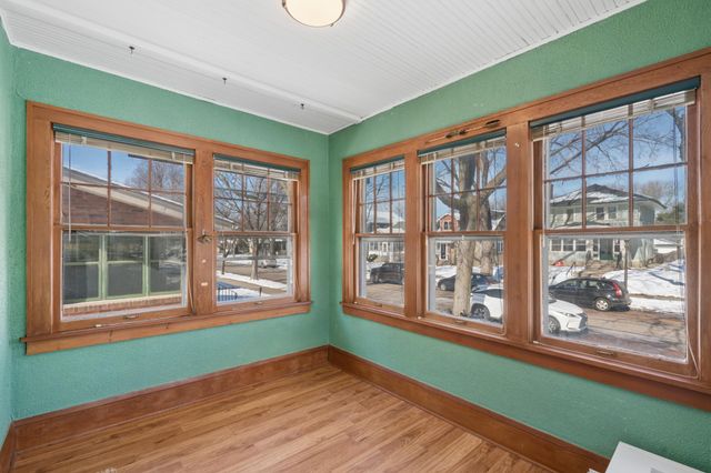 1706 Stanford Avenue, Saint Paul, MN 55105