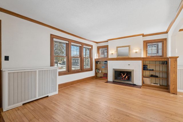 1706 Stanford Avenue, Saint Paul, MN 55105