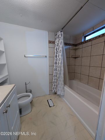 610 EVANS Avenue, Interlachen, FL 32148