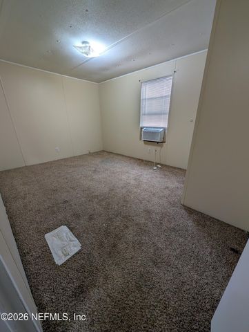 610 EVANS Avenue, Interlachen, FL 32148