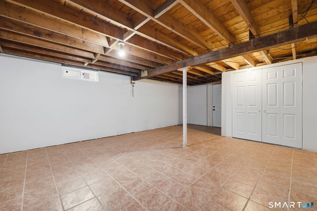 9 Grand Street, Enfield, CT 06082