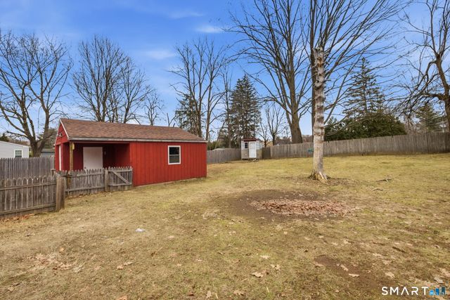 9 Grand Street, Enfield, CT 06082