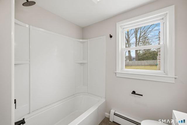 9 Grand Street, Enfield, CT 06082