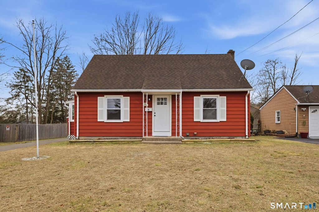 9 Grand Street, Enfield, CT 06082