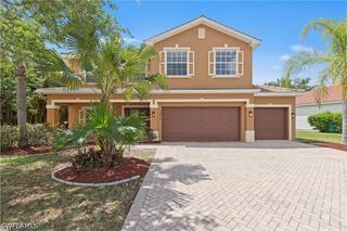 2859 Blossom CT, Naples, FL 34120