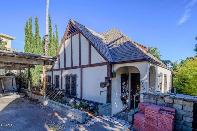 1722 Redesdale Avenue, Los Angeles, CA 90026
