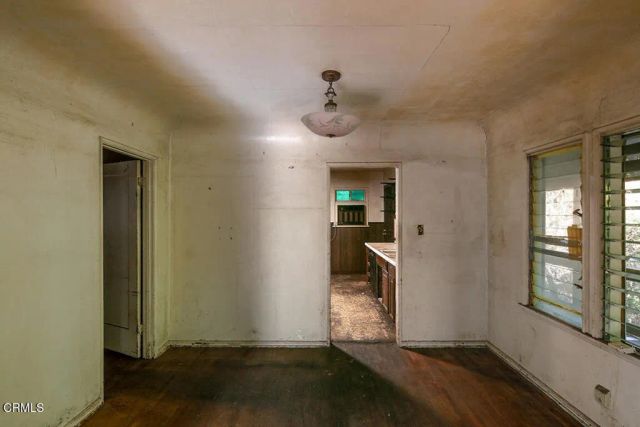 1722 Redesdale Avenue, Los Angeles, CA 90026
