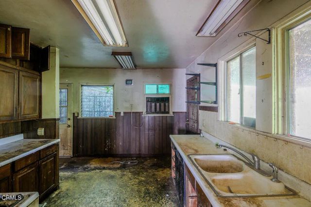 1722 Redesdale Avenue, Los Angeles, CA 90026