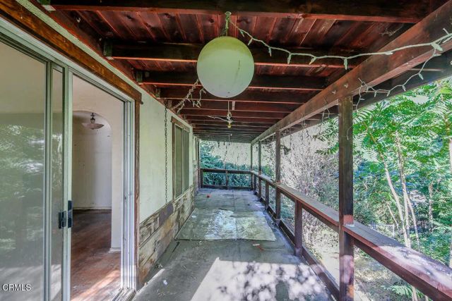 1722 Redesdale Avenue, Los Angeles, CA 90026