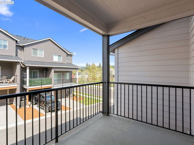 7563 Nw ELEANOR Ave, Portland, OR 97229