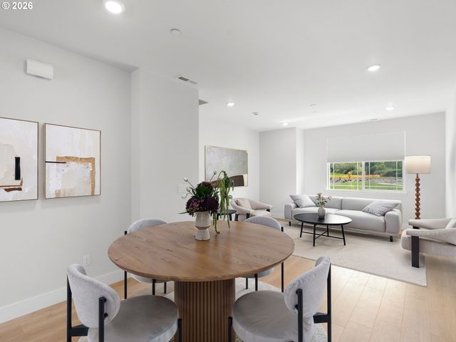 7563 Nw ELEANOR Ave, Portland, OR 97229