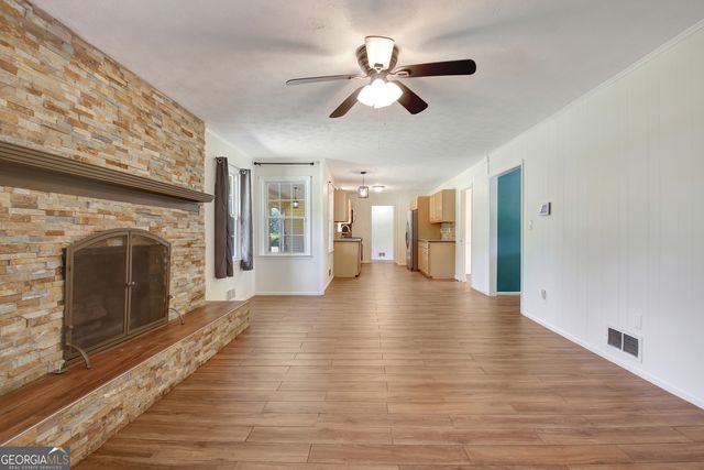 115 Marion Boulevard, Fayetteville, GA 30215
