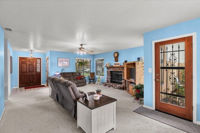 2136 Candy Cane Walk, Manteca, CA 95336