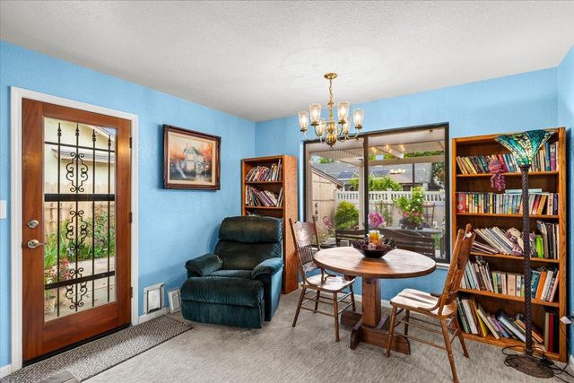 2136 Candy Cane Walk, Manteca, CA 95336