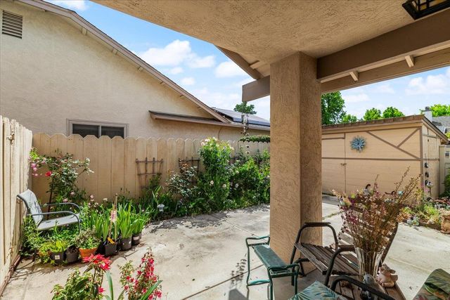 2136 Candy Cane Walk, Manteca, CA 95336