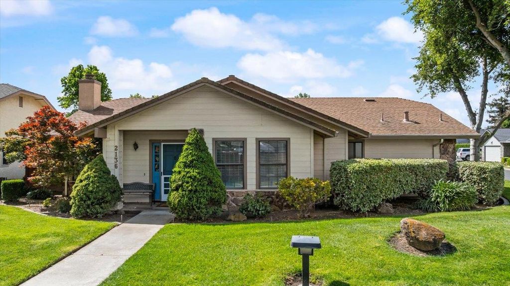 2136 Candy Cane Walk, Manteca, CA 95336