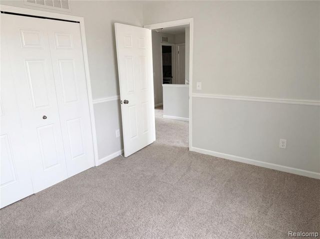 42824 Greystone Drive, Sterling Heights, MI 48313