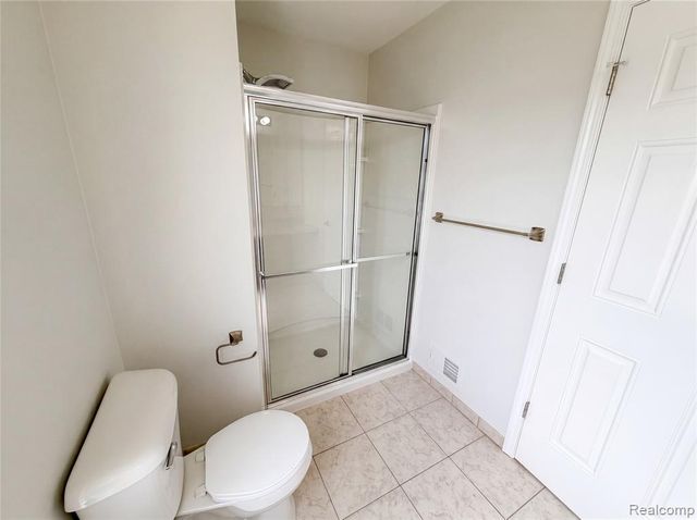 42824 Greystone Drive, Sterling Heights, MI 48313