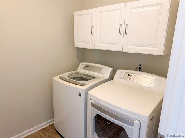 42824 Greystone Drive, Sterling Heights, MI 48313