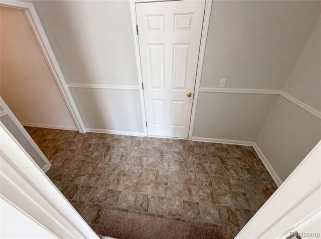 42824 Greystone Drive, Sterling Heights, MI 48313