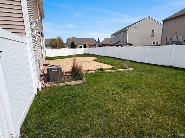 42824 Greystone Drive, Sterling Heights, MI 48313