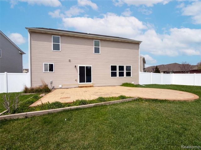 42824 Greystone Drive, Sterling Heights, MI 48313