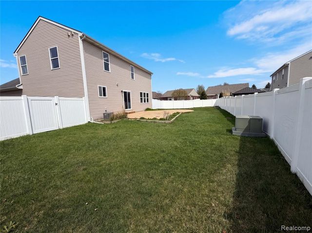 42824 Greystone Drive, Sterling Heights, MI 48313