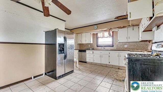 231 Putnam Street, Lackawanna, PA 18508