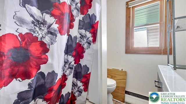 231 Putnam Street, Lackawanna, PA 18508