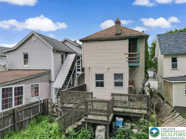 231 Putnam Street, Lackawanna, PA 18508