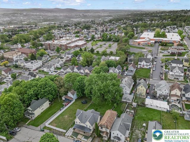 231 Putnam Street, Lackawanna, PA 18508