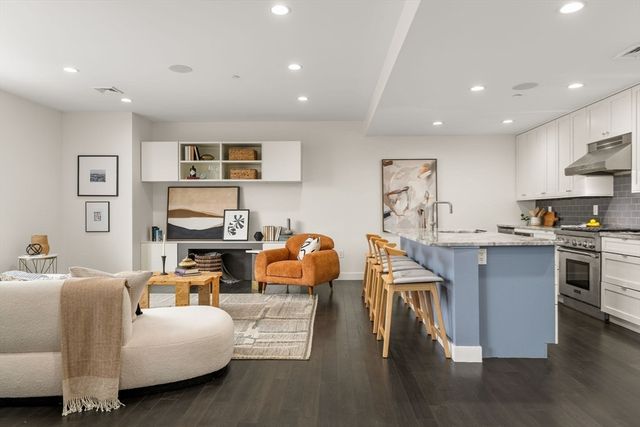 309 E Street 36, Boston, MA 02127