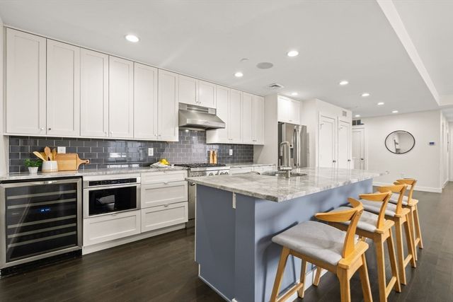 309 E Street 36, Boston, MA 02127