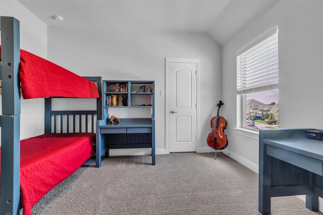 423 Round Top Street, Webster, TX 77598