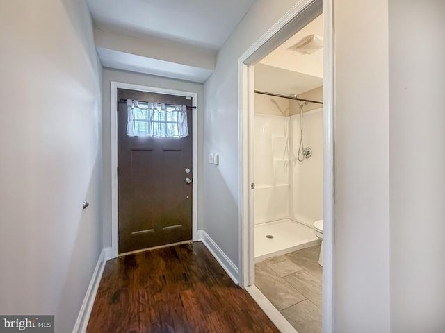 70 HUCKLEBERRY LN, Levittown, PA 19055