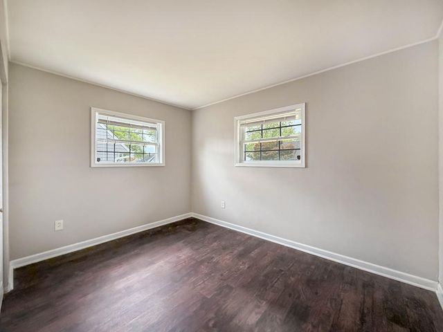 70 HUCKLEBERRY LN, Levittown, PA 19055