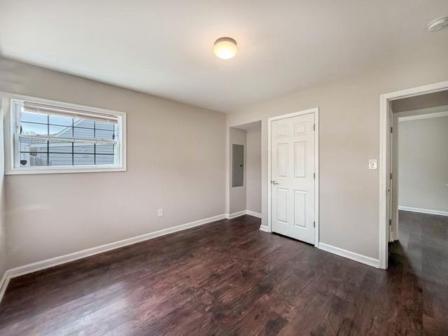 70 HUCKLEBERRY LN, Levittown, PA 19055