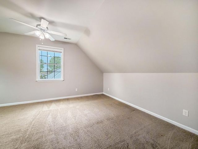 70 HUCKLEBERRY LN, Levittown, PA 19055