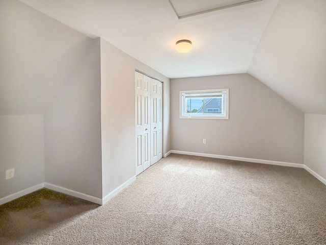 70 HUCKLEBERRY LN, Levittown, PA 19055