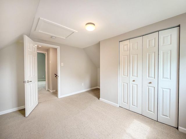 70 HUCKLEBERRY LN, Levittown, PA 19055