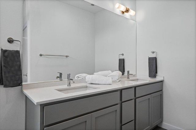 801 N Bluff DR 45, Austin, TX 78745