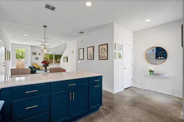801 N Bluff DR 45, Austin, TX 78745