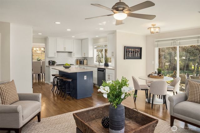 8537 NE 128th Street, Kirkland, WA 98034