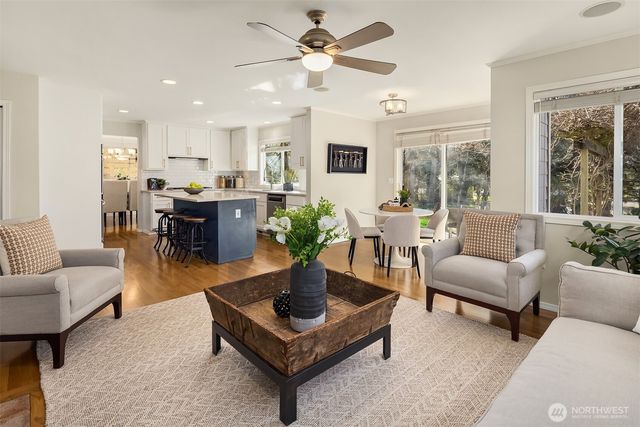 8537 NE 128th Street, Kirkland, WA 98034