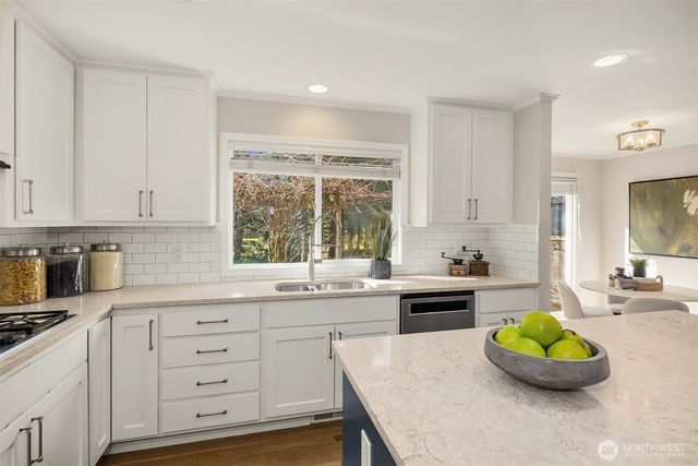 8537 NE 128th Street, Kirkland, WA 98034