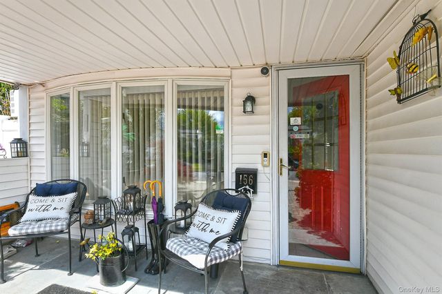 156 Farmedge Road, Levittown, NY 11756